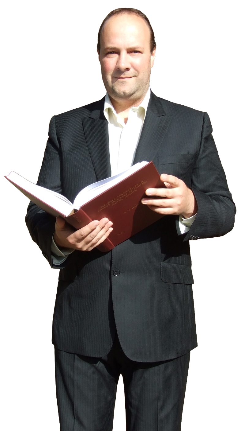 Dr Robert Illes PhD